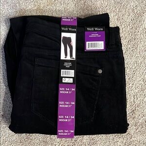 Well Worn Women’s Black Corduroy Pants